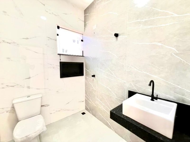 🏡 Casa à Venda no Bairro Golfinho – Caraguatatuba/SP  Conforto e praticidade em uma casa  Caraguatatuba - 