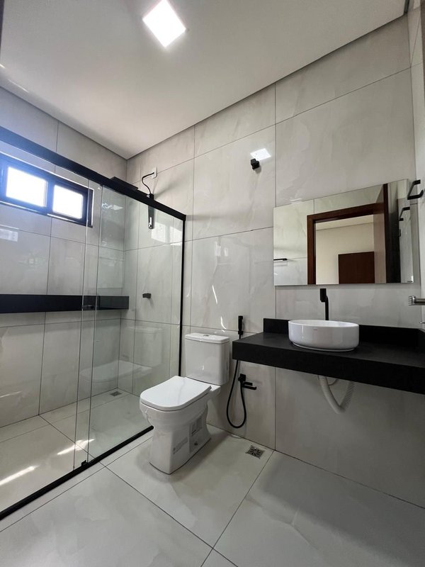 Casa á venda no Sonhalto Videira em Sinop!  Sinop - 