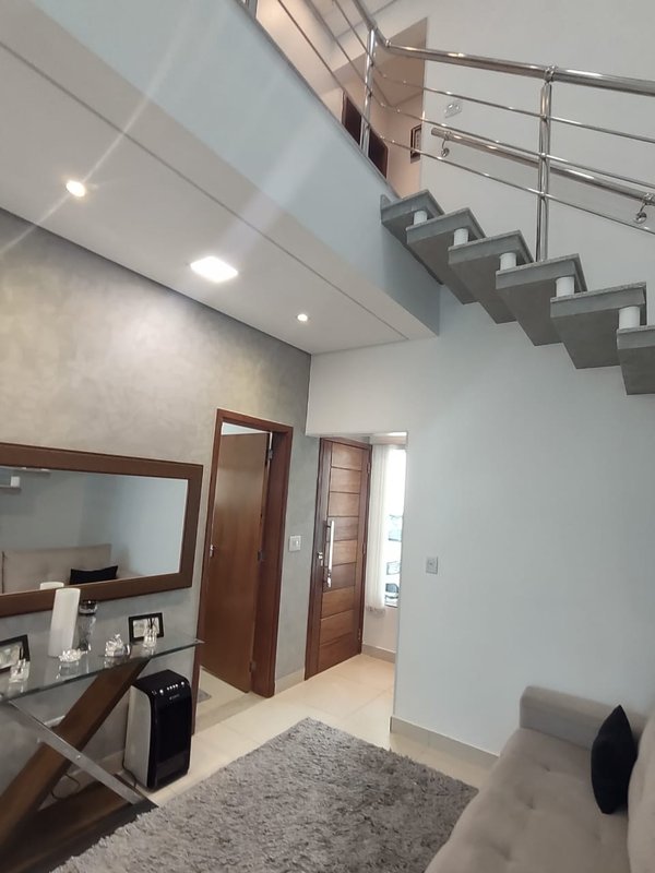 Casa sobrado, com quatro dormitórios em um condomínio de grande valorização;  Sorocaba - 