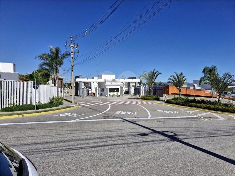 Casa sobrado, com quatro dormitórios em um condomínio de grande valorização;  Sorocaba - 