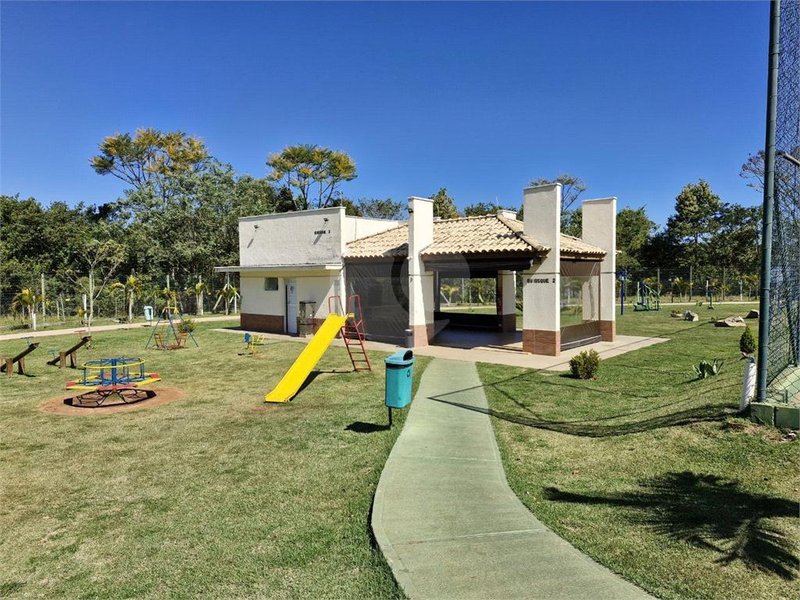 Casa sobrado, com quatro dormitórios em um condomínio de grande valorização;  Sorocaba - 