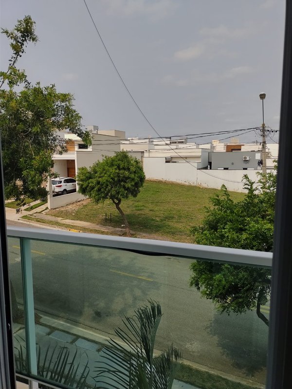 Casa sobrado, com quatro dormitórios em um condomínio de grande valorização;  Sorocaba - 