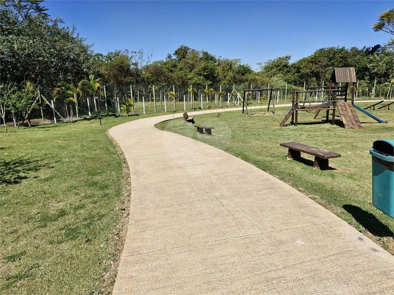 Casa sobrado, com quatro dormitórios em um condomínio de grande valorização;  Sorocaba - 