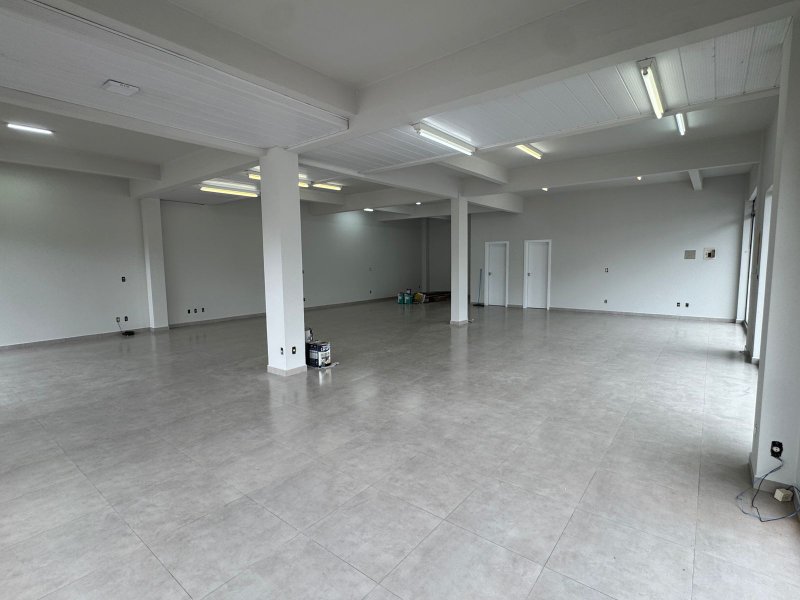 Sala Comercial no Bairro Quintino Rua Indaial Timbó - 
