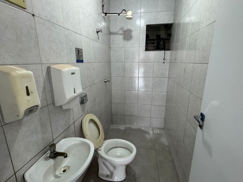 Sala Comercial no Bairro Quintino Rua Indaial Timbó - 