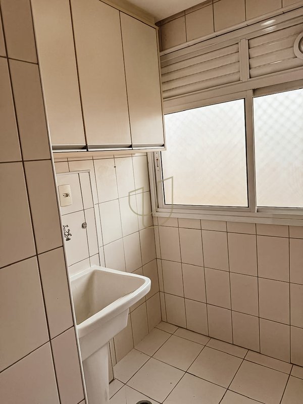 Apartamento com 3 Dormitórios no Condomínio Residencial Edifício Landscape Rua Benedito Osvaldo Lecques São José dos Campos - 