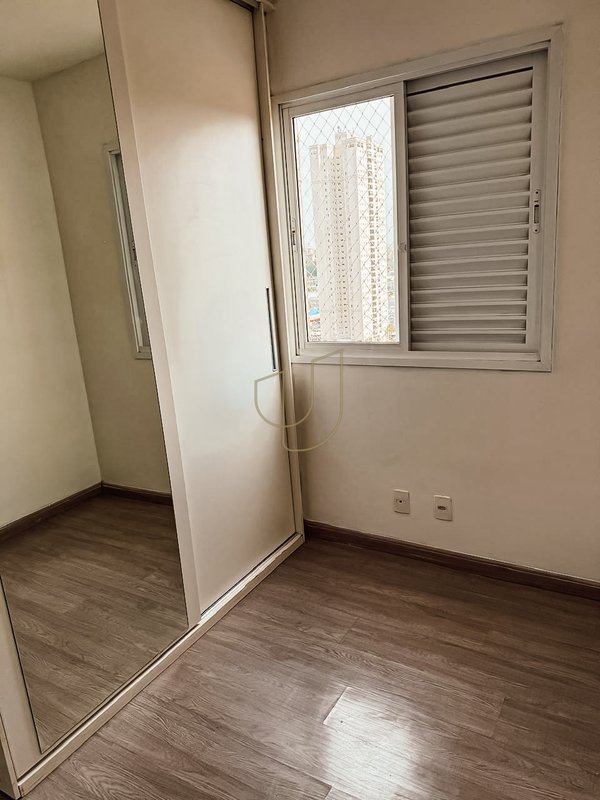 Apartamento com 3 Dormitórios no Condomínio Residencial Edifício Landscape Rua Benedito Osvaldo Lecques São José dos Campos - 