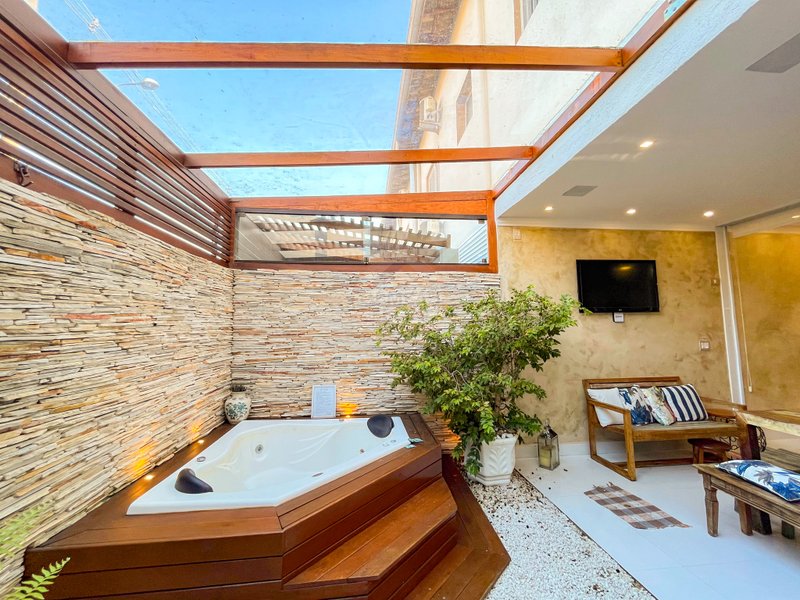 Casa em Condomínio na Praia de Juquehy - À VENDA  São Sebastião - 