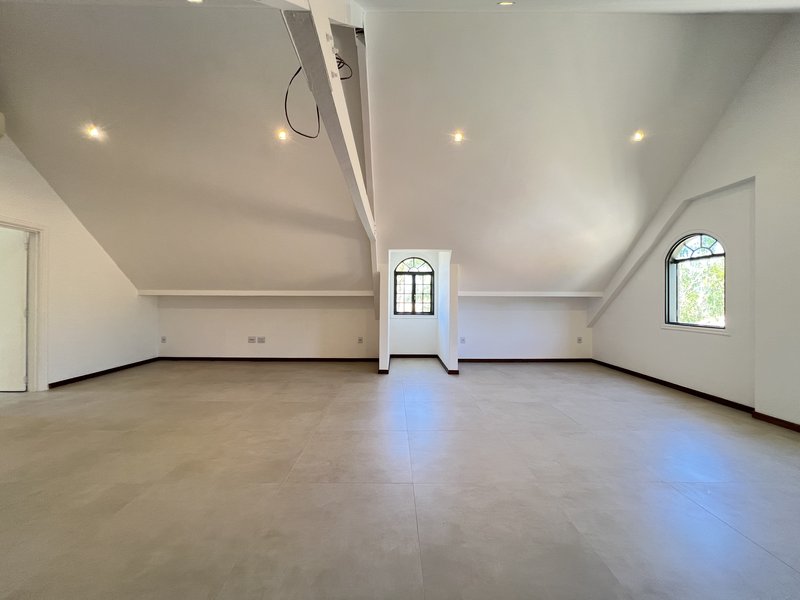 Casa Térrea à Venda Condominio Veneza, 700m², 4 Suítes, Ribeirão Preto/SP Rua Jornalista Rubens Volpe Filho Ribeirão Preto - 