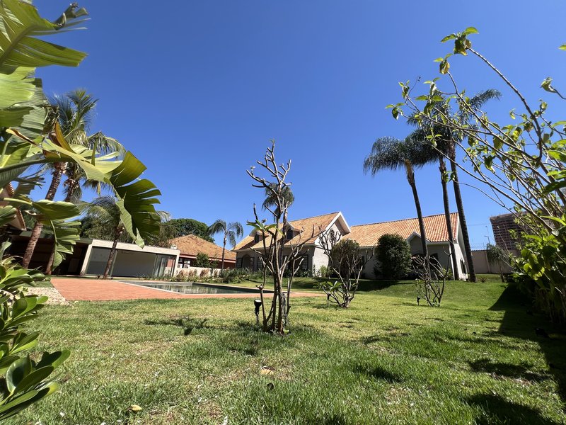 Casa Térrea à Venda Condominio Veneza, 700m², 4 Suítes, Ribeirão Preto/SP Rua Jornalista Rubens Volpe Filho Ribeirão Preto - 