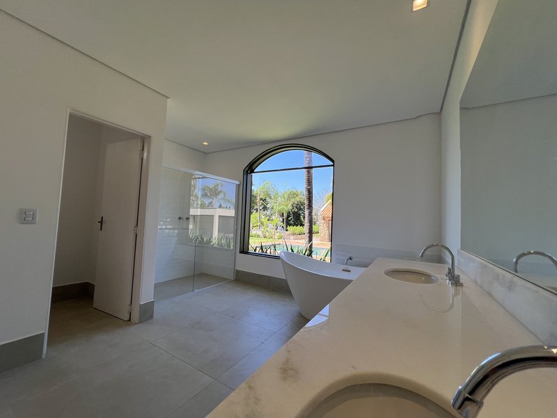 Casa Térrea à Venda Condominio Veneza, 700m², 4 Suítes, Ribeirão Preto/SP Rua Jornalista Rubens Volpe Filho Ribeirão Preto - 