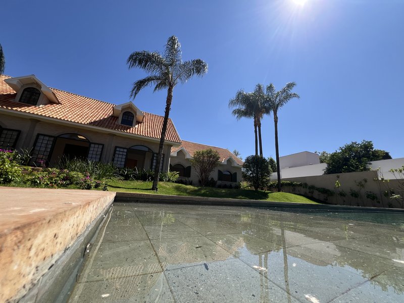 Casa Térrea à Venda Condominio Veneza, 700m², 4 Suítes, Ribeirão Preto/SP Rua Jornalista Rubens Volpe Filho Ribeirão Preto - 