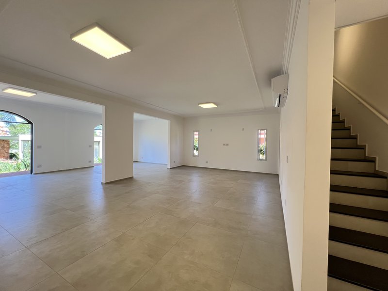 Casa Térrea à Venda Condominio Veneza, 700m², 4 Suítes, Ribeirão Preto/SP Rua Jornalista Rubens Volpe Filho Ribeirão Preto - 
