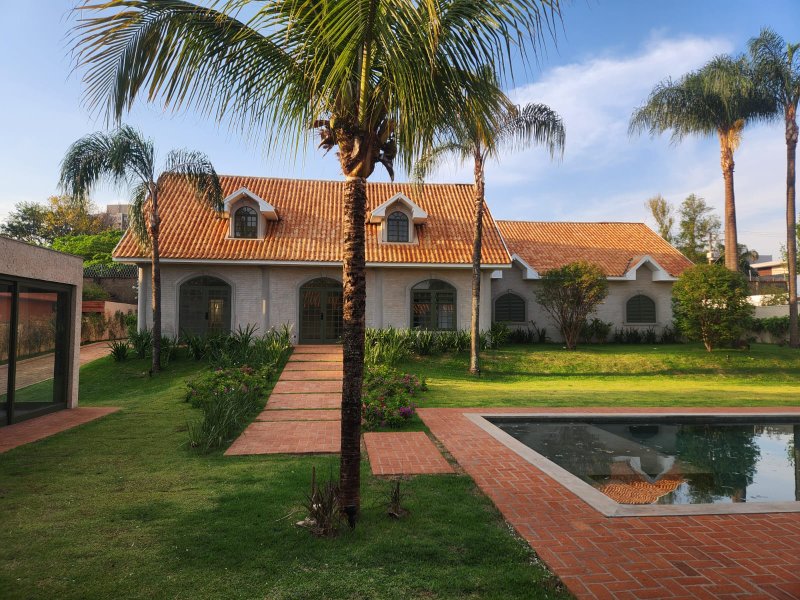 Casa Térrea à Venda Condominio Veneza, 700m², 4 Suítes, Ribeirão Preto/SP Rua Jornalista Rubens Volpe Filho Ribeirão Preto - 