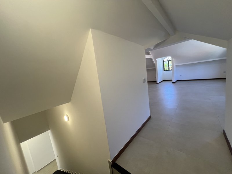 Casa Térrea à Venda Condominio Veneza, 700m², 4 Suítes, Ribeirão Preto/SP Rua Jornalista Rubens Volpe Filho Ribeirão Preto - 