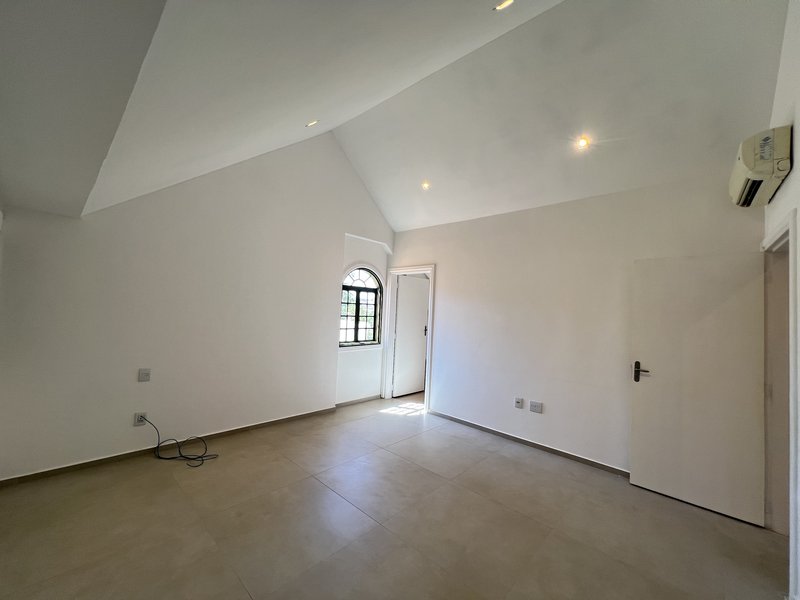 Casa Térrea à Venda Condominio Veneza, 700m², 4 Suítes, Ribeirão Preto/SP Rua Jornalista Rubens Volpe Filho Ribeirão Preto - 