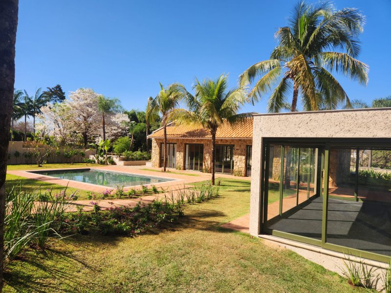Casa Térrea à Venda Condominio Veneza, 700m², 4 Suítes, Ribeirão Preto/SP Rua Jornalista Rubens Volpe Filho Ribeirão Preto - 