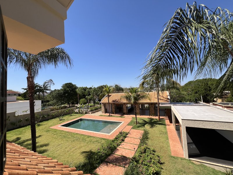 Casa Térrea à Venda Condominio Veneza, 700m², 4 Suítes, Ribeirão Preto/SP Rua Jornalista Rubens Volpe Filho Ribeirão Preto - 