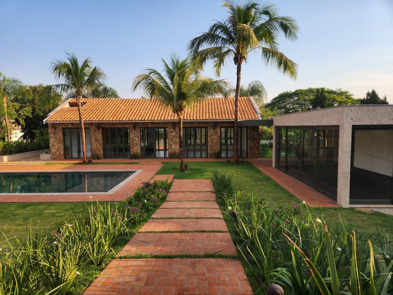 Casa Térrea à Venda Condominio Veneza, 700m², 4 Suítes, Ribeirão Preto/SP Rua Jornalista Rubens Volpe Filho Ribeirão Preto - 
