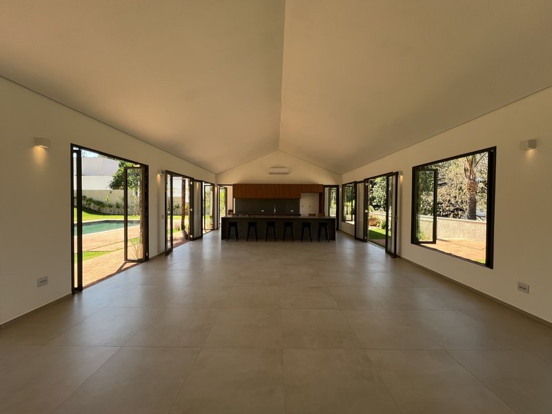Casa Térrea à Venda Condominio Veneza, 700m², 4 Suítes, Ribeirão Preto/SP Rua Jornalista Rubens Volpe Filho Ribeirão Preto - 