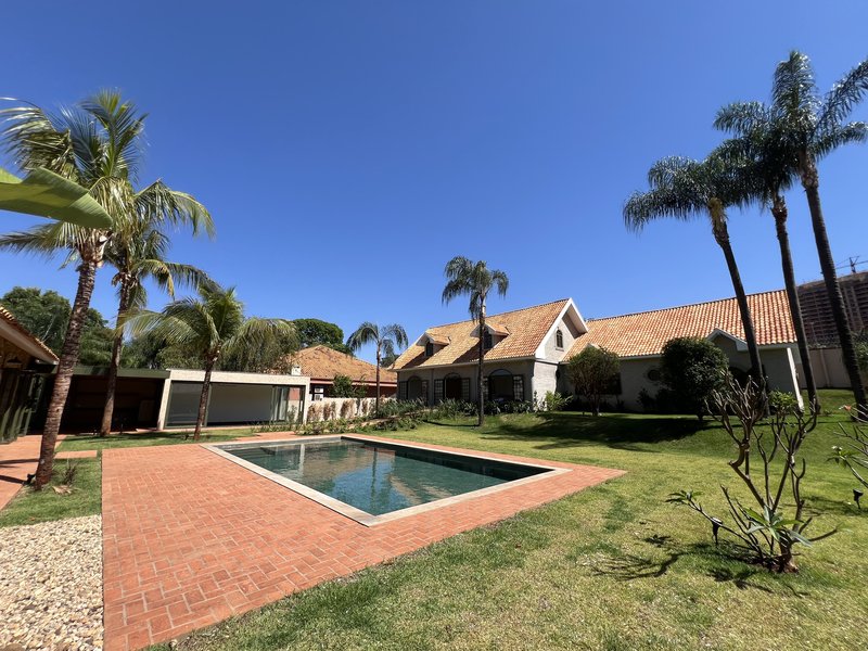 Casa Térrea à Venda Condominio Veneza, 700m², 4 Suítes, Ribeirão Preto/SP Rua Jornalista Rubens Volpe Filho Ribeirão Preto - 