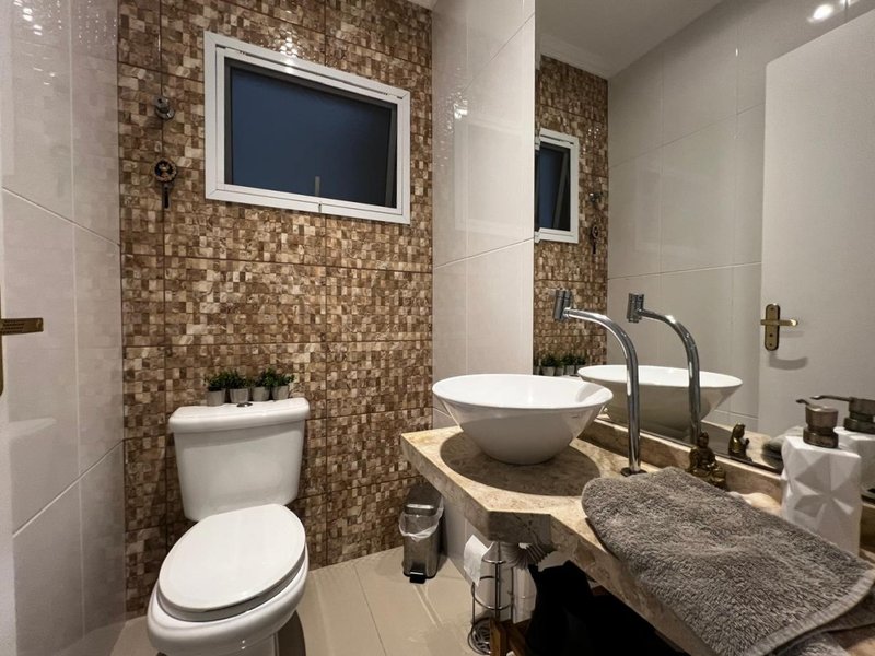 Sobrado 3 Dormitórios, Spa e Área Gourmet no Jardim Nathalie  Mogi das Cruzes - 