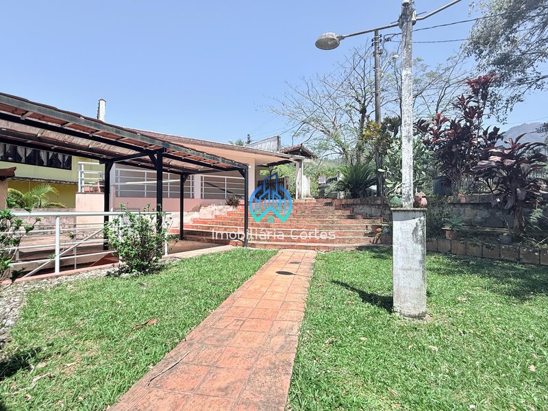Vendendo casa duplex em condomínio com fazenda solar  e com acesso ao rio Estrada do Limoeiro Guapimirim - 