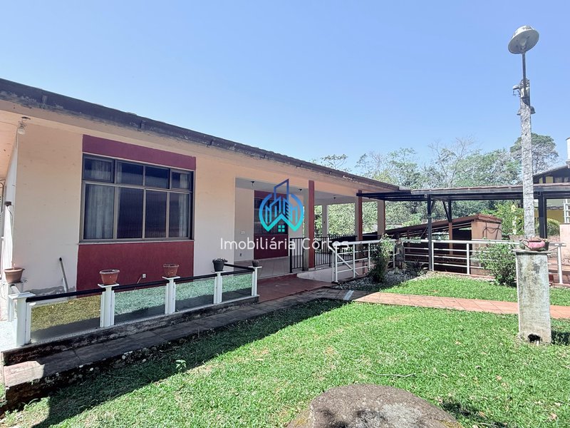Vendendo casa duplex em condomínio com fazenda solar  e com acesso ao rio Estrada do Limoeiro Guapimirim - 