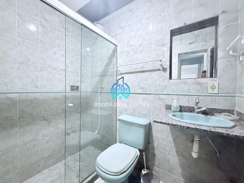 Vendendo casa duplex em condomínio com fazenda solar  e com acesso ao rio Estrada do Limoeiro Guapimirim - 