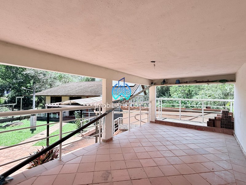 Vendendo casa duplex em condomínio com fazenda solar  e com acesso ao rio Estrada do Limoeiro Guapimirim - 