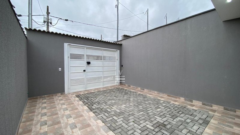 Sobrado 2 suítes + 2 vagas de garagem  Itaquaquecetuba - 