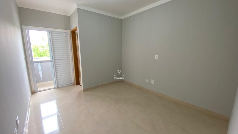 Sobrado 2 suítes + 2 vagas de garagem  Itaquaquecetuba - 