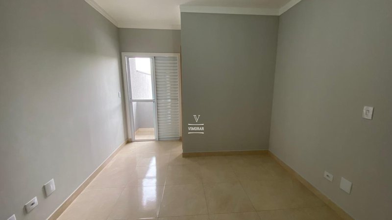 Sobrado 2 suítes + 2 vagas de garagem  Itaquaquecetuba - 