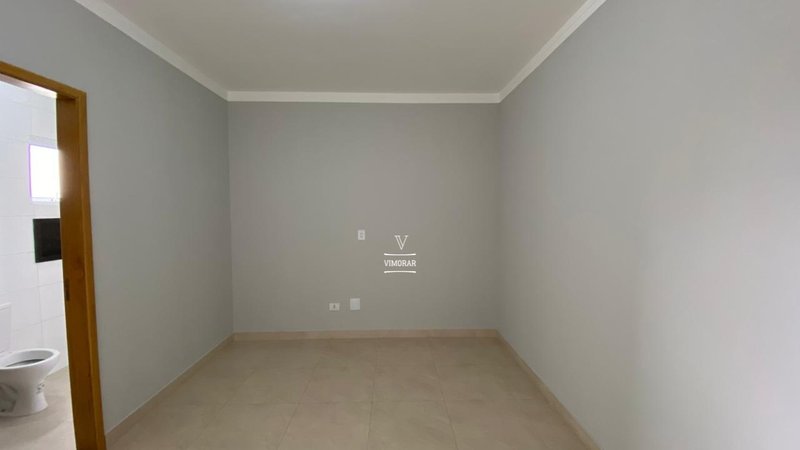 Sobrado 2 suítes + 1 vaga de garagem  Itaquaquecetuba - 