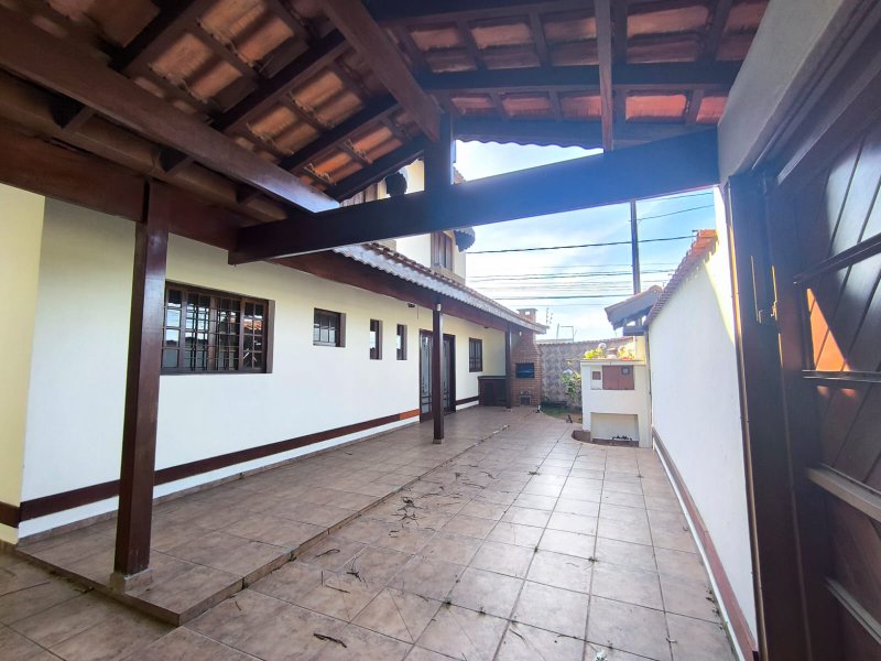 Sobrado com 2 Suítes e Estilo Casa de Campo na Vila Jundiaí  Mogi das Cruzes - 