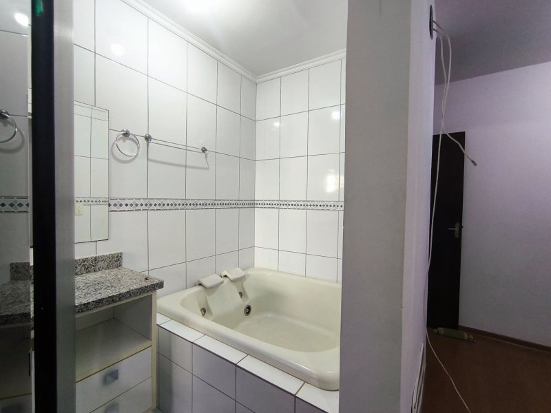 Sobrado com 2 Suítes e Estilo Casa de Campo na Vila Jundiaí  Mogi das Cruzes - 