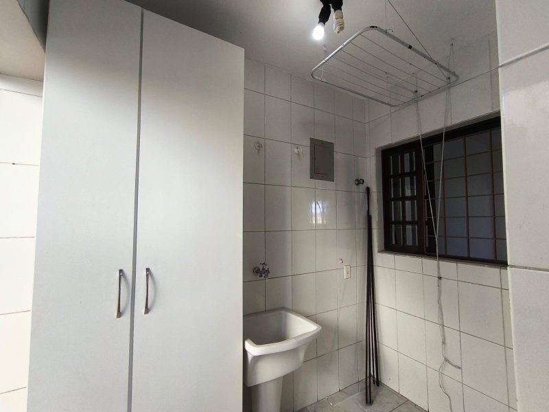 Sobrado com 2 Suítes e Estilo Casa de Campo na Vila Jundiaí  Mogi das Cruzes - 