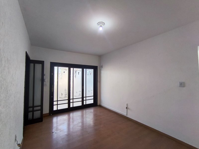 Sobrado com 2 Suítes e Estilo Casa de Campo na Vila Jundiaí  Mogi das Cruzes - 