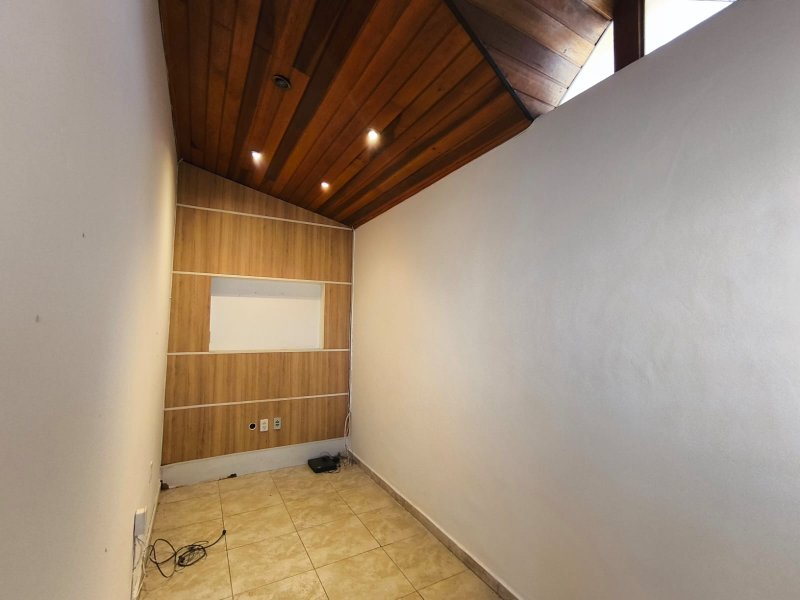 Sobrado com 2 Suítes e Estilo Casa de Campo na Vila Jundiaí  Mogi das Cruzes - 