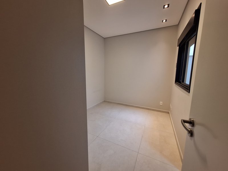 Casa à venda térrea, 178m, 3 Suítes - R$ 1.900.000 - Lago da Boa Vista - Sorocaba - SP Avenida Três de Março Sorocaba - 