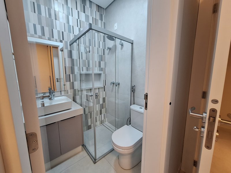Casa à venda térrea, 178m, 3 Suítes - R$ 1.900.000 - Lago da Boa Vista - Sorocaba - SP Avenida Três de Março Sorocaba - 