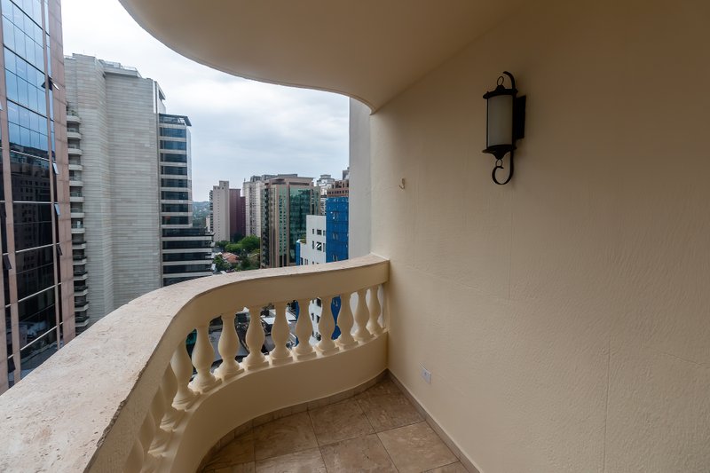 ALUGO LINDO APARTAMENTO - 115M2 - EXCELENTE LOCALIZAÇÃO Rua Pais de Araújo São Paulo - 