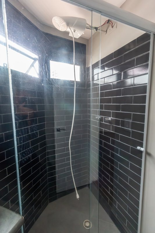 ALUGA-SE APARTAMENTO DUPLEX EM FLAT - 46M2 Rua Urussuí São Paulo - 