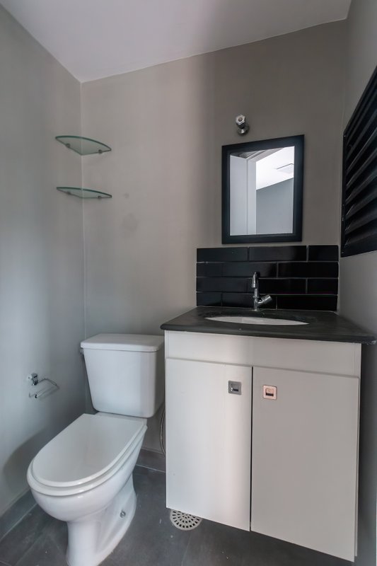 ALUGA-SE APARTAMENTO DUPLEX EM FLAT - 46M2 Rua Urussuí São Paulo - 