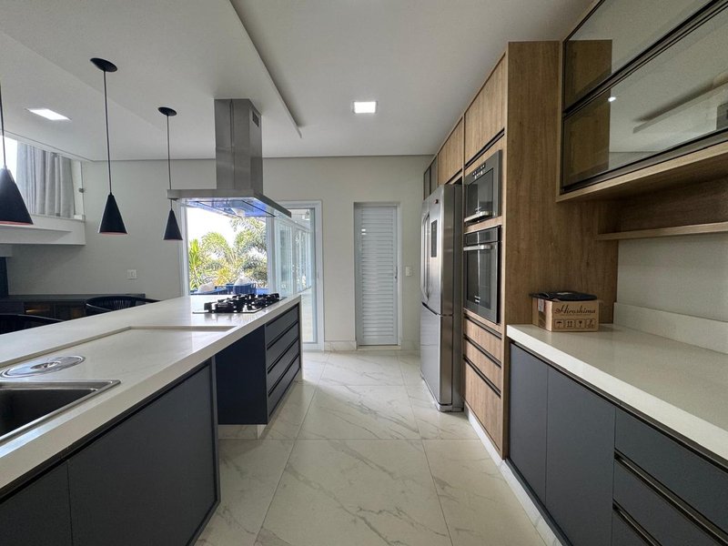 Casa Mobiliada à Venda no Swiss Park – Modernidade, Conforto e Sofisticação Rodovia Anhangüera Campinas - 