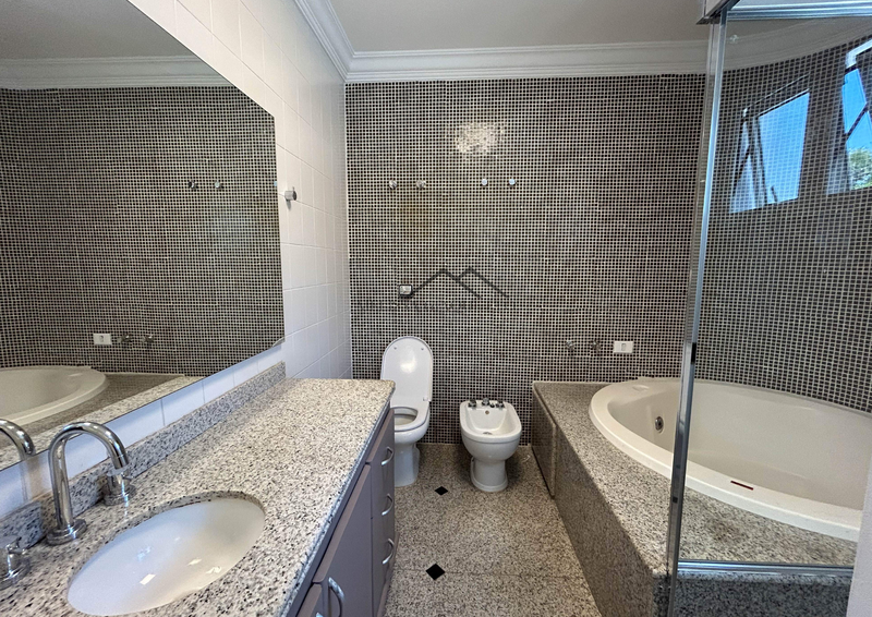 Tambor&eacute; 1 - Casa Alto Padr&atilde;o Avenida Honório Alvares Penteado Santana de Parnaíba - 