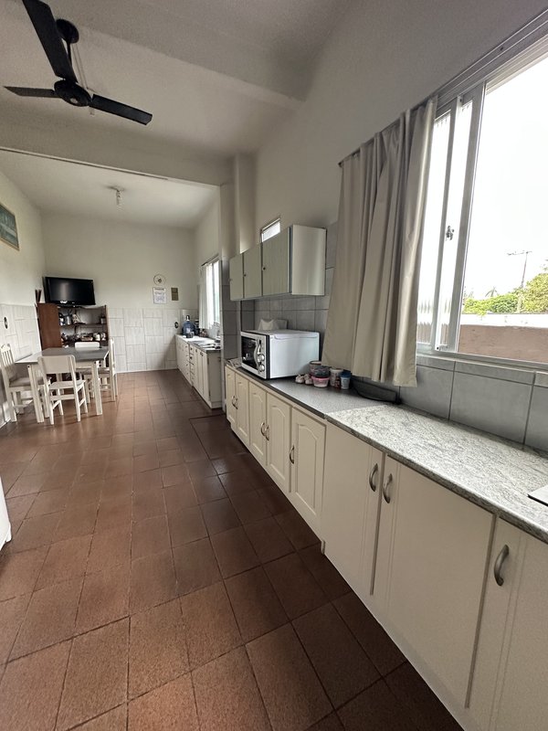 Casa à venda em Timbó, ampla e com galpão + sala comercial!  Timbó - 