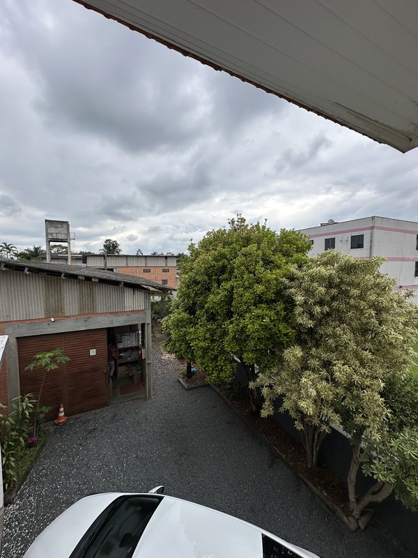 Casa à venda em Timbó, ampla e com galpão + sala comercial!  Timbó - 
