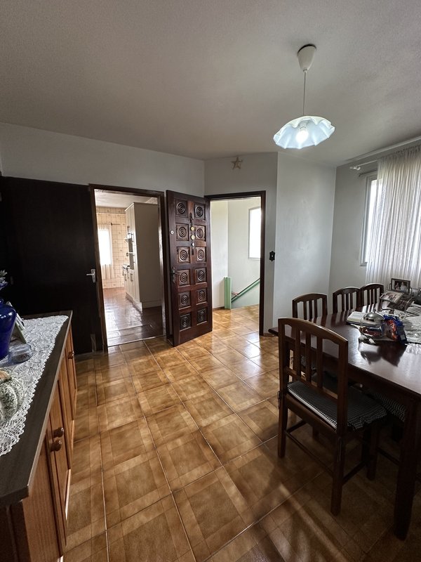 Casa à venda em Timbó, ampla e com galpão + sala comercial!  Timbó - 