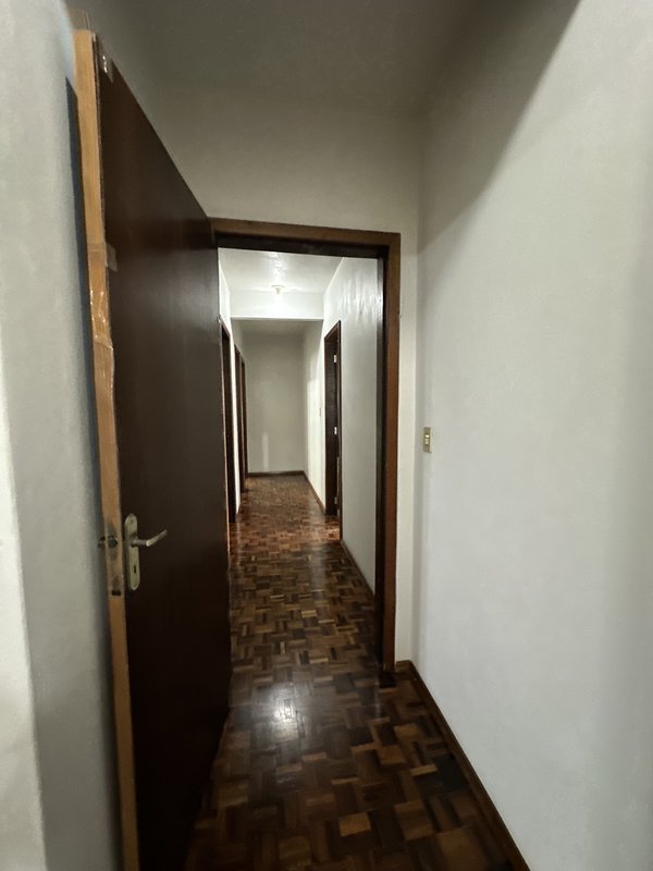 Casa à venda em Timbó, ampla e com galpão + sala comercial!  Timbó - 